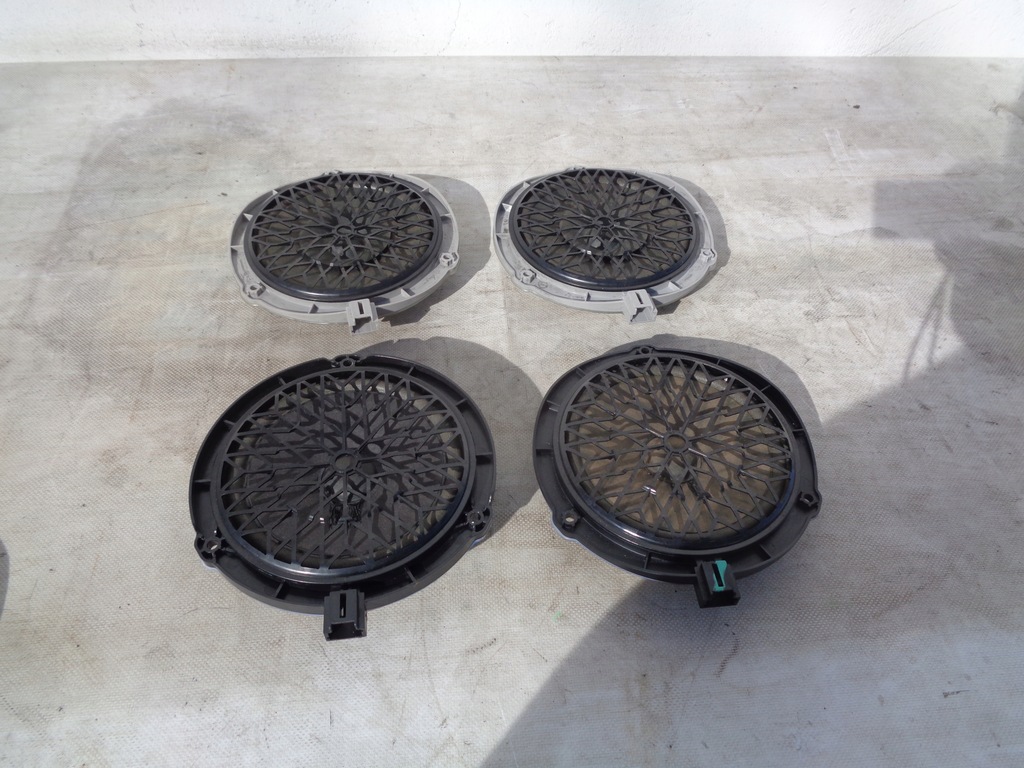 фото №1, Динамик динамики дверь перед задняя комплект peugeot 208 i 12-19