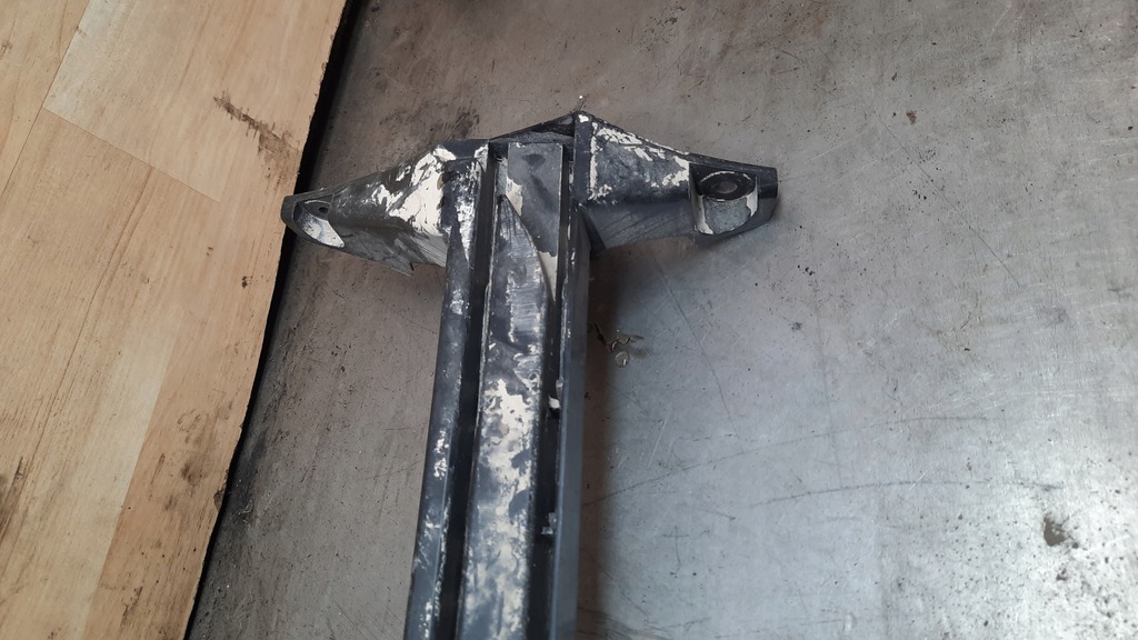 фото №4, Кронштейн багажника лівий 30740432 volvo xc60