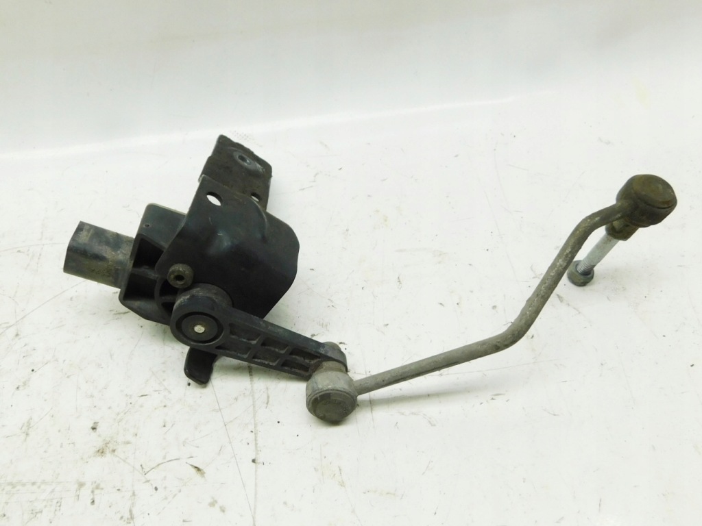 фото №9, Датчик выравнивание левый перед 4f0941285f - audi a6 c6 04-11