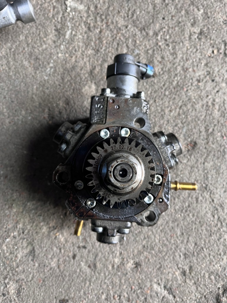 фото №4, 13 renault nissan 2.0dci m9r система топливный