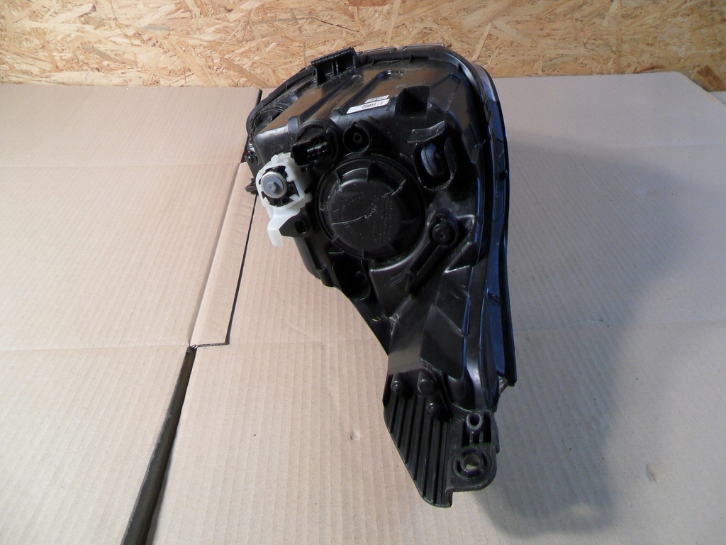 фото №14, Hyundai i10 ii лампа права 92102-b9000