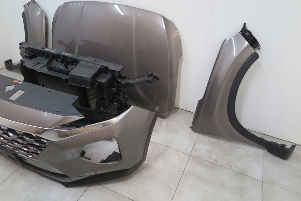 фото №5, Hyundai santa fe iv перед капот бампер лампы крыло радиатор