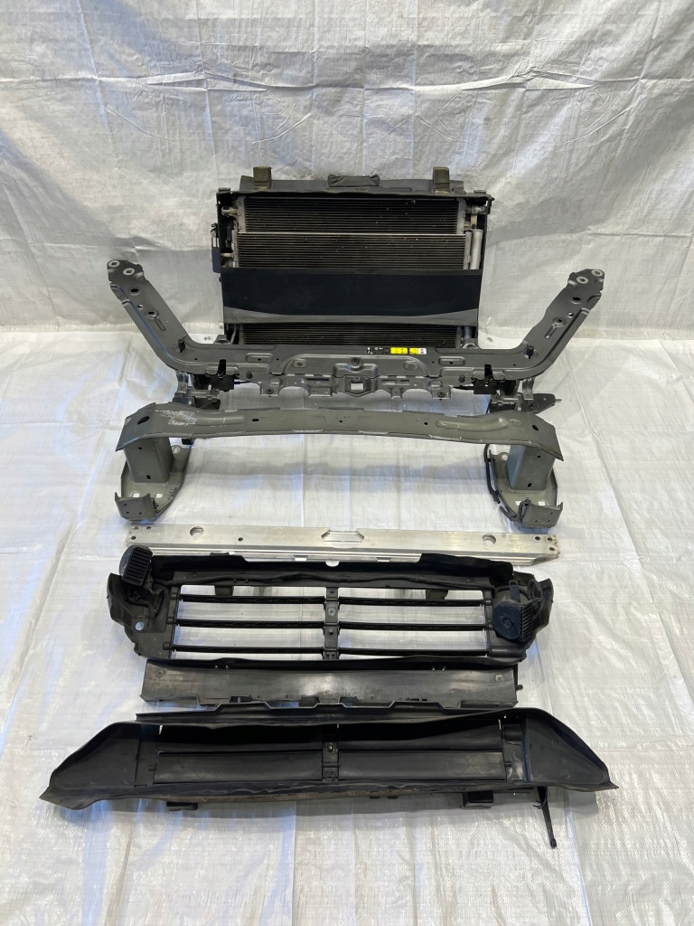 Перед капот крила лампи jaguar e-pace r-dynamic Зі Шроту