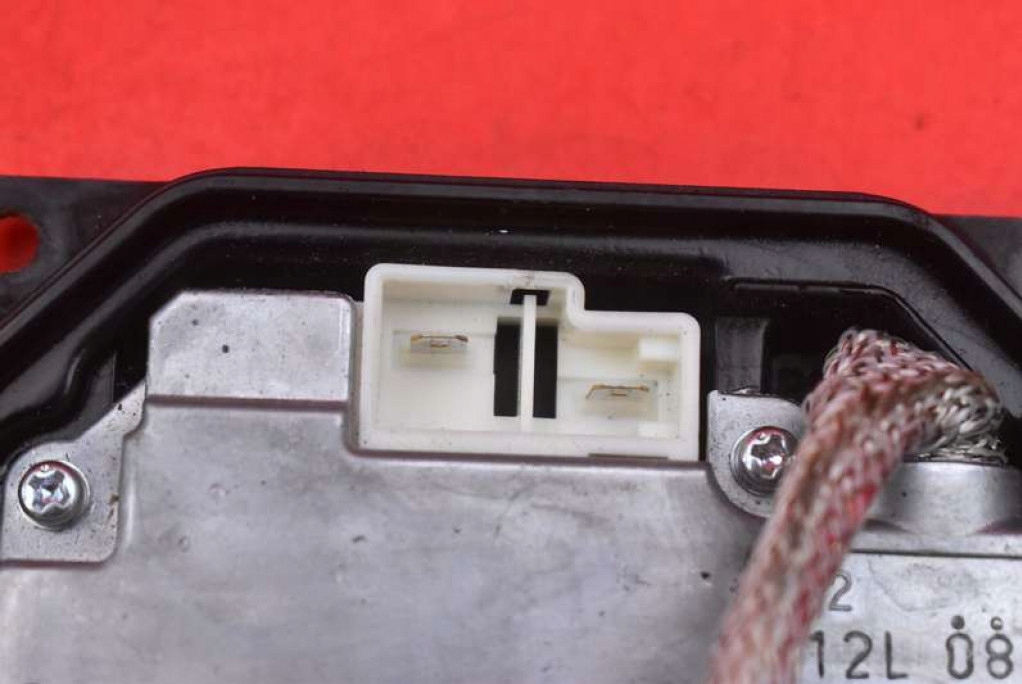 фото №8, Преобразователь ксенон ксенон правая 85967-51050 toyota avensis t27 09-11