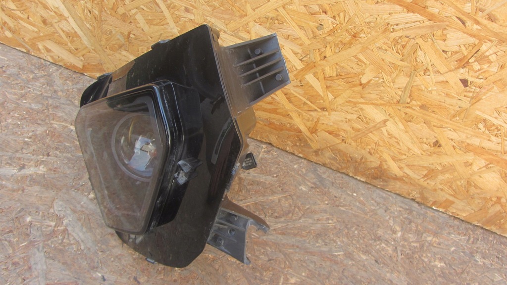 фото №10, Передняя правая лампа dacia spring lift 260103998r