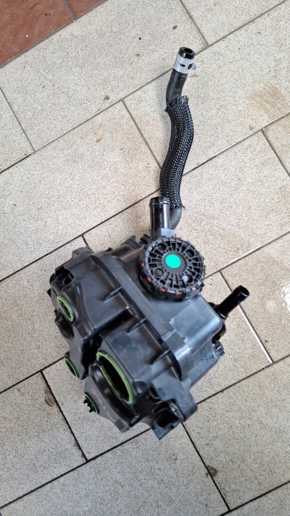 фото №1, Вентиляция картера двигателя сепаратор масла renault austral 1.2 e-tech 118301738r