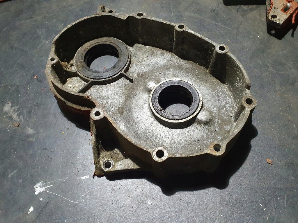 фото №10, Кришка корпус розподільного валу polonez 1500