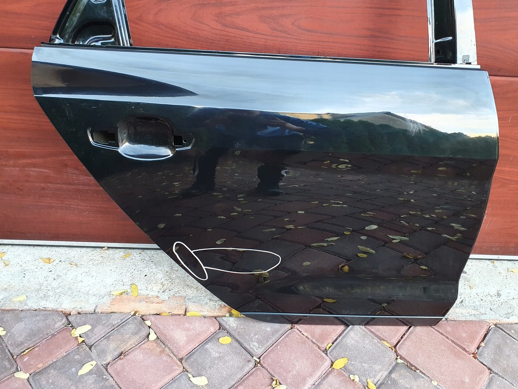 фото №14, Правое задние дверь молдинг audi a1 s1 ii 82g gb 18-