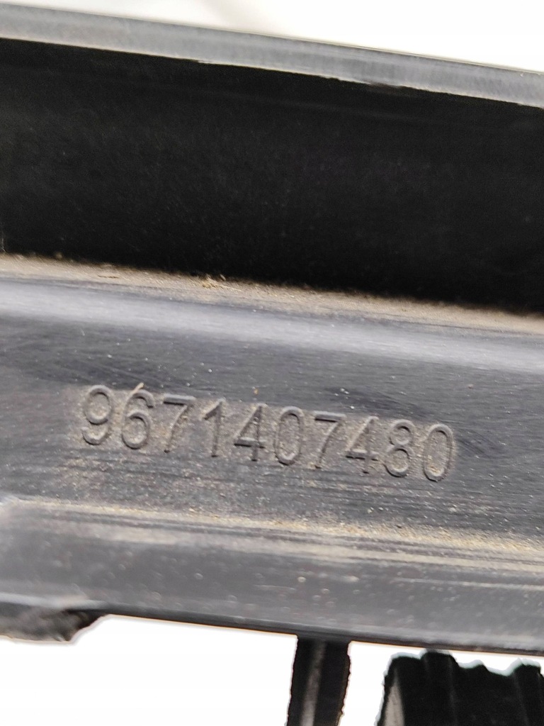 фото №10, Peugeot 5008 2015 жабо передние