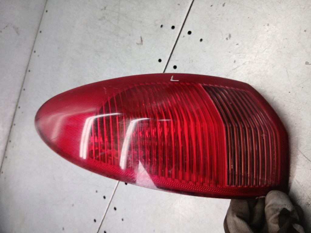 фото №1, Лампа ліва задня alfa romeo 147 1.9jtd 03r 46556349