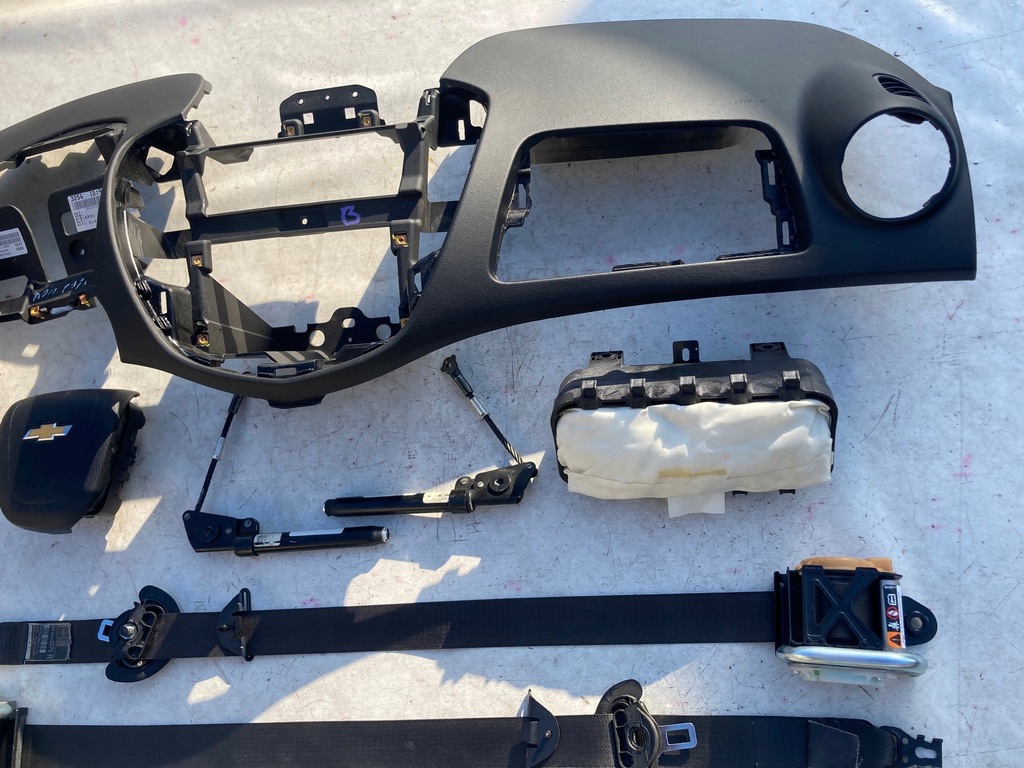 фото №5, Chevrolet trax приборная панель приборная панель консоль подушки безопасности ремни