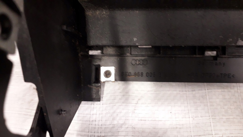 фото №14, A4 b6 b7 консоль середня рамка радіо 8e0858005b