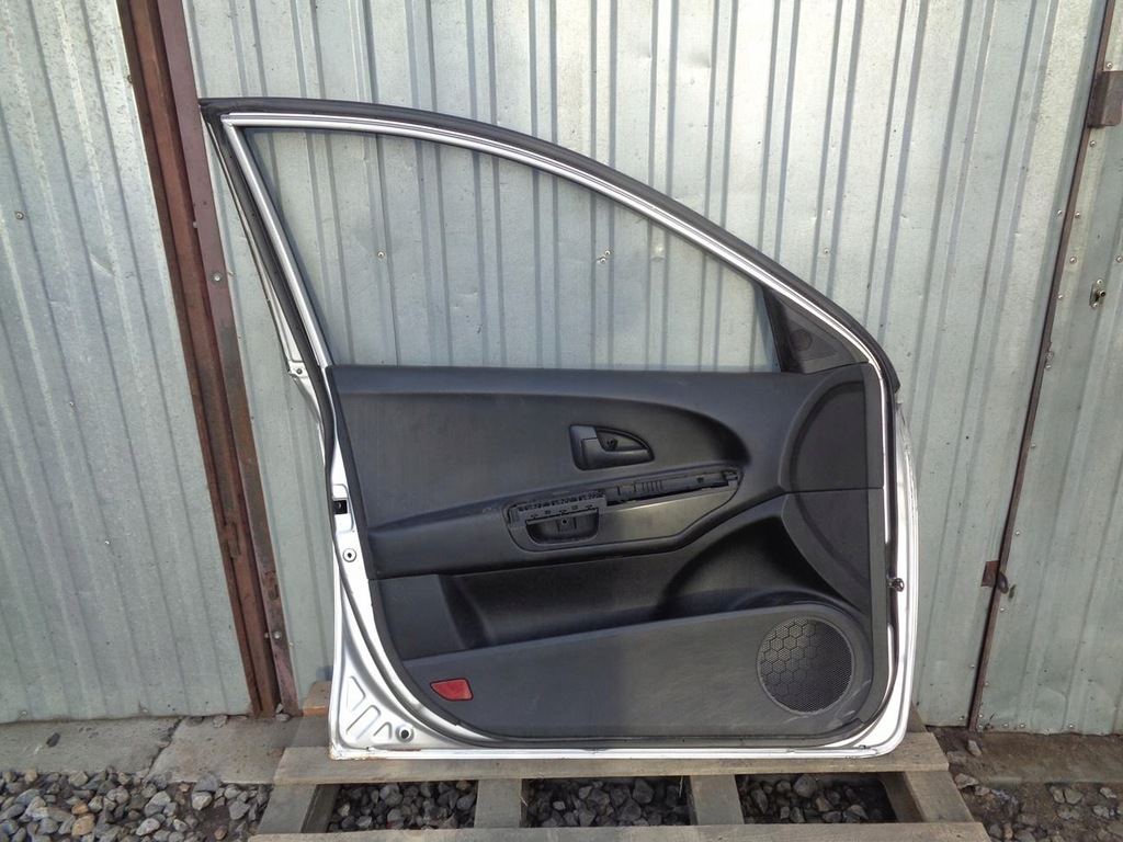фото №7, Дверь левая передние перед kia ceed 1 i 5d hb kombi 2006- код лакокрасочного покрытия: 9s
