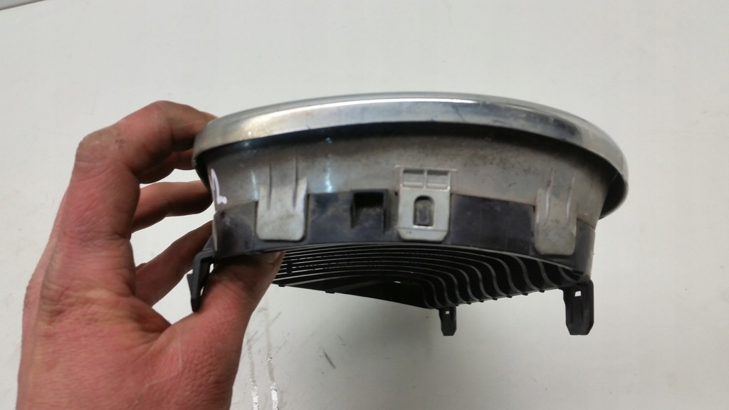 фото №9, Решётка радиатора решётка впуск воздуха правая bmw 1 e81 e87 51137128614 europa ładna