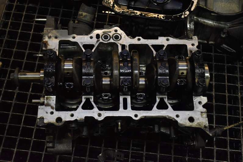 фото №8, Блок dół двигателя wał 1nd toyota yaris 1 i 1.4 d-4d 75 km lift 03-05