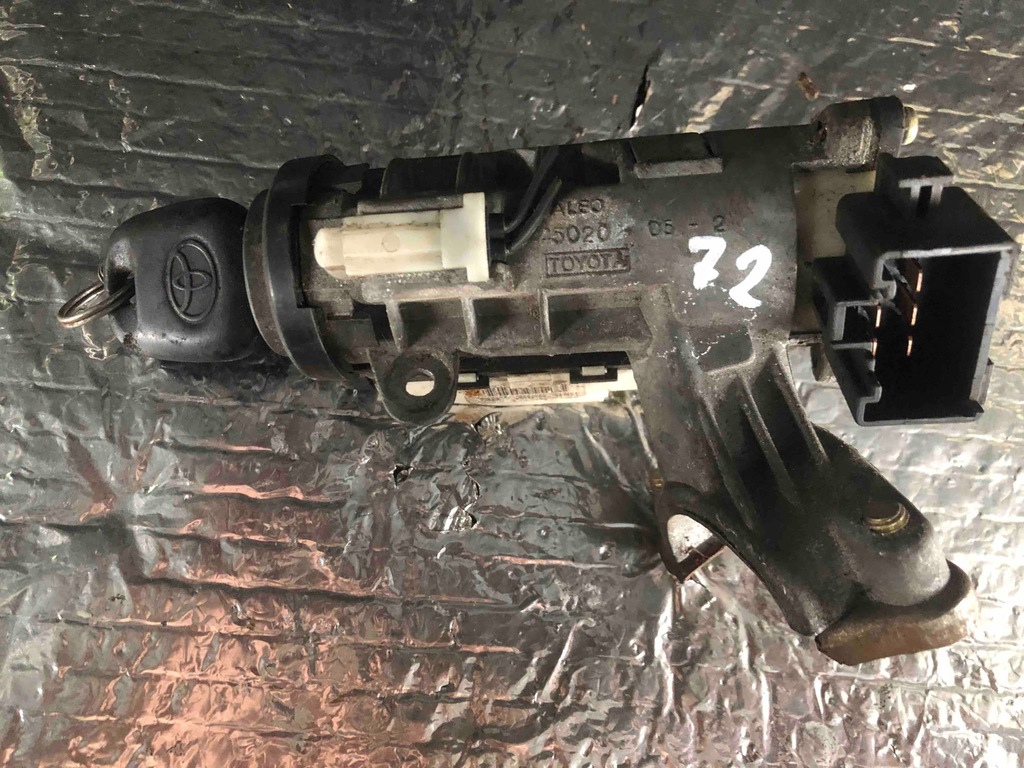 фото №1, Замок запалювання ключ toyota оригінальний номер 45020052
