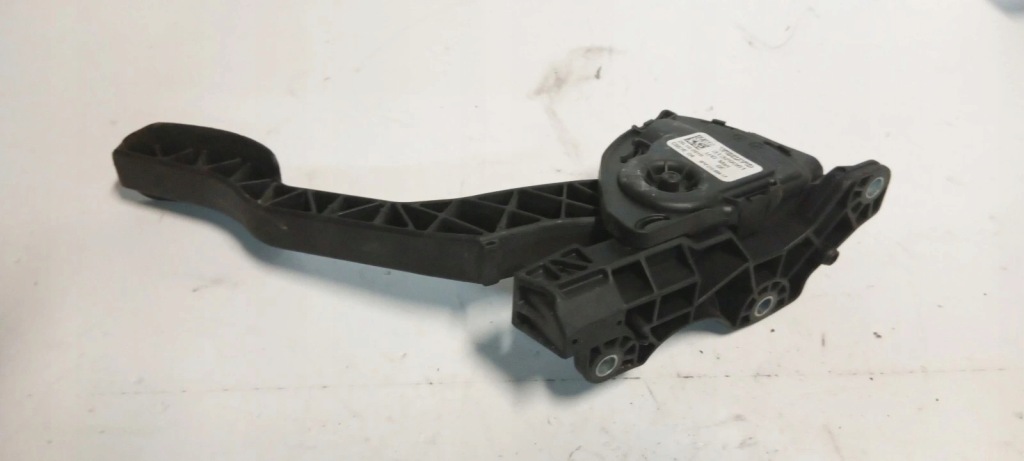 Купити Volvo v60 i педаль потенціометр газу 31329061