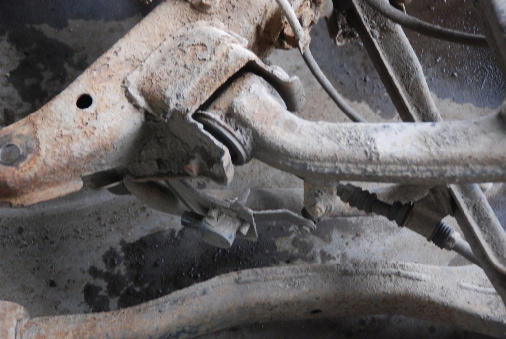 фото №9, Балка / подрамник задняя mitshubishi pajero iv