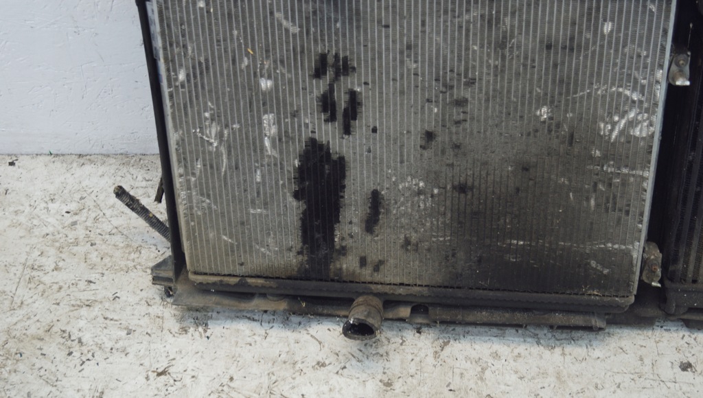 фото №15, Peugeot 308 pas передний комплект радиатор 1.6 hdi