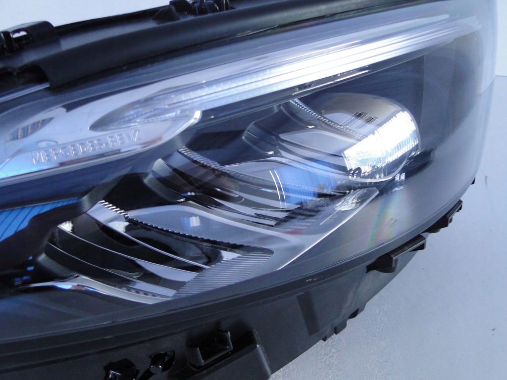 Mercedes a klasa 177 w177 фара правый  led Киев