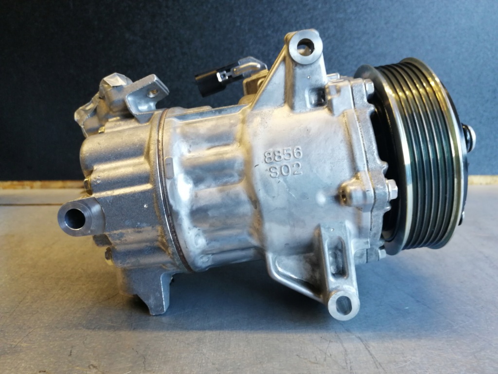 фото №3, Компрессор кондиционера 926003514r 8855 renault