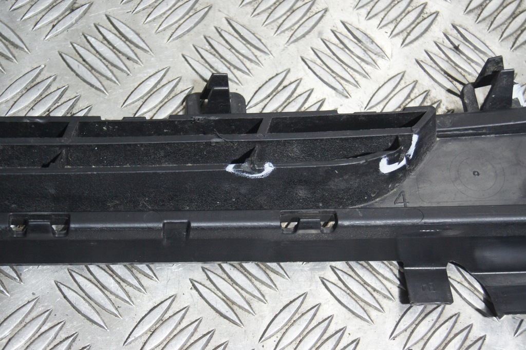 фото №8, Решітка середня бампера peugeot 208 lift