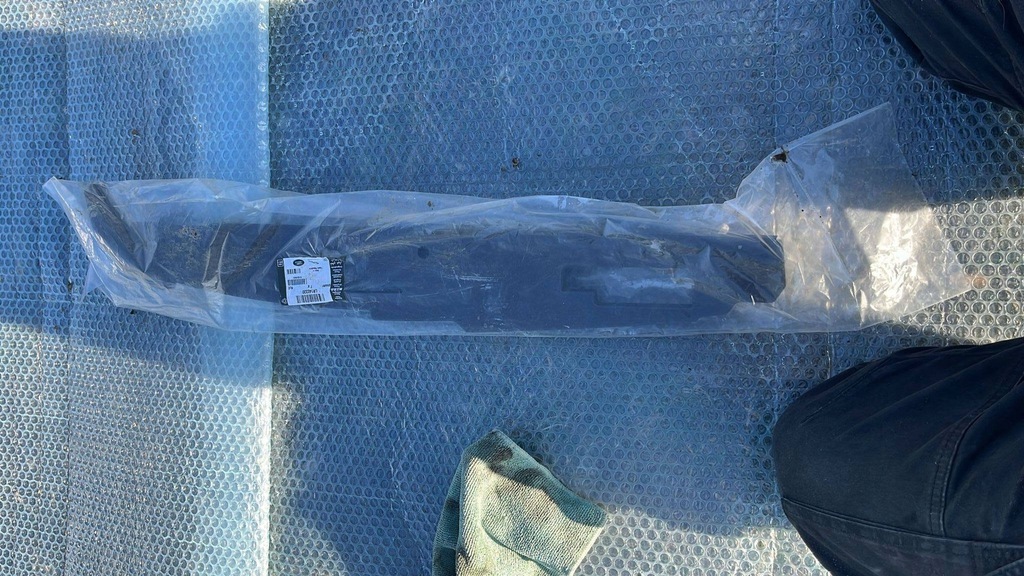 фото №1, Land rover range rover sport l494 ізолятор задній lr140330 новий