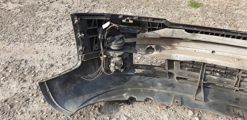 фото №11, Audi a4 b6 бампер перед передній - лак колір чорний