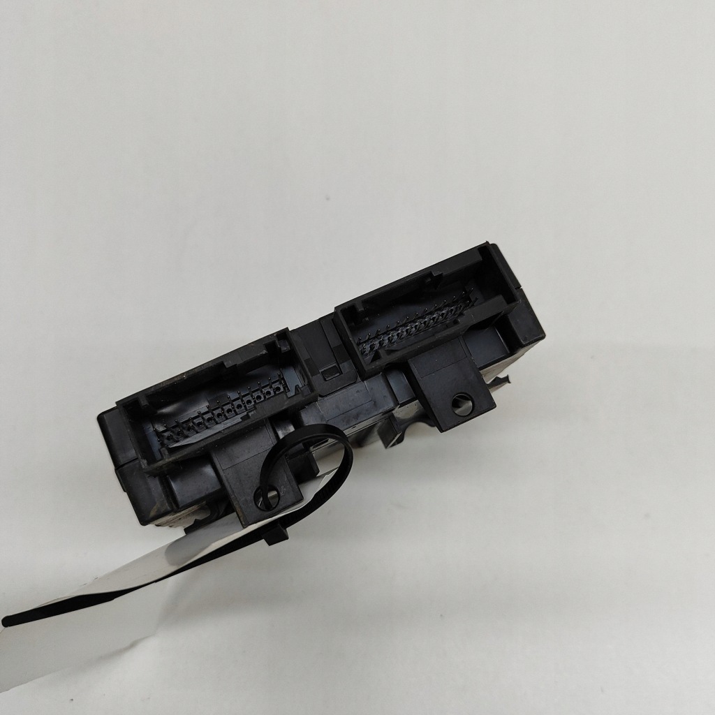 фото №6, Bmw 1 f40 2022 панель кондиционера