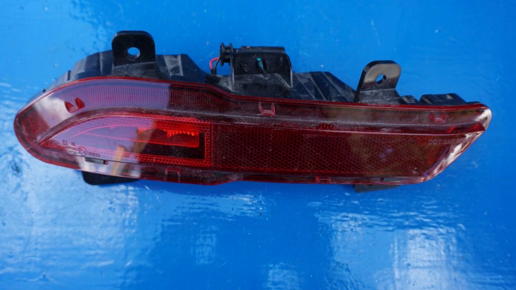 фото №1, Volvo ex30 - левая задняя лампа противотуманная фара