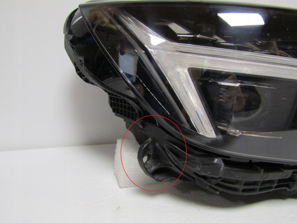 Фара перед volvo xc40 рестайлинг  full led pixel 22- rh 32392325 Оригинал
