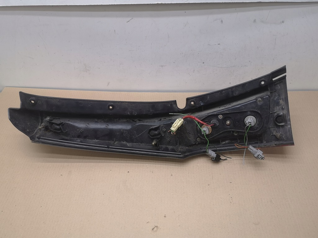 фото №13, Лампа правый задняя mitsubishi grandis 03-11