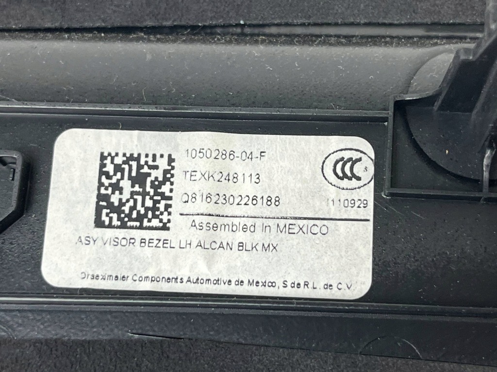 Інша частина салону ліва сторона tesla model x 105028604f Оригінал