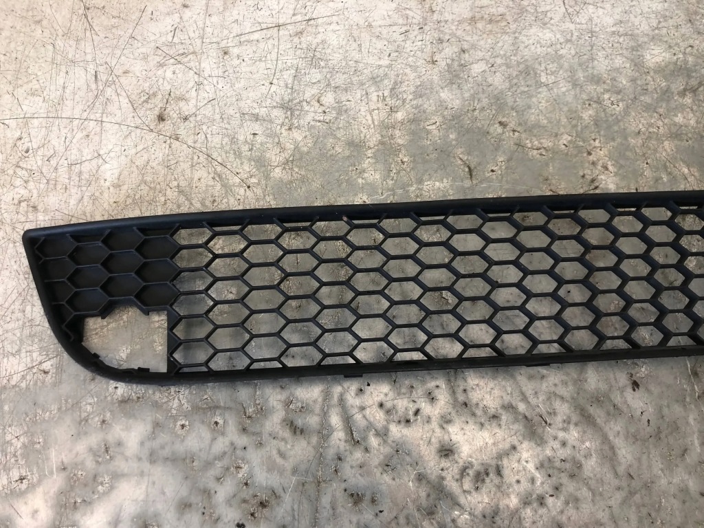 фото №8, Решётка бампера перед нижняя skoda octavia ii scout 1z0853677b