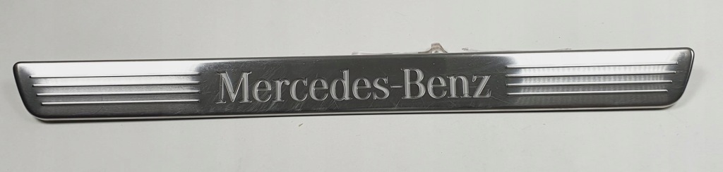 Купить Молдинг накладка порог правый перед mercedes w176