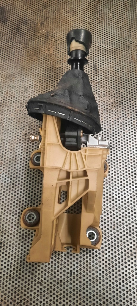 фото №1, Домкрат перемикання передач 7h0711025h volkswagen t5