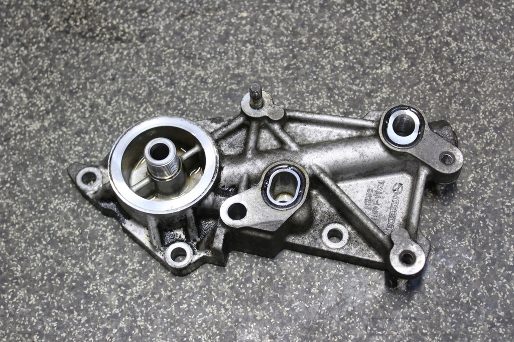 фото №1, Mazda vi 6 2.2 d r2aa основание фильтра масла