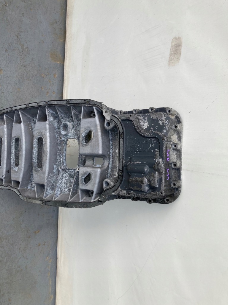 Scania r xpi основание картера масляный 1942851 Оригинал