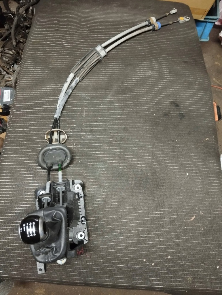 фото №1, Рычаг переключения передач домкрат тросы citroen ds3 9675598180