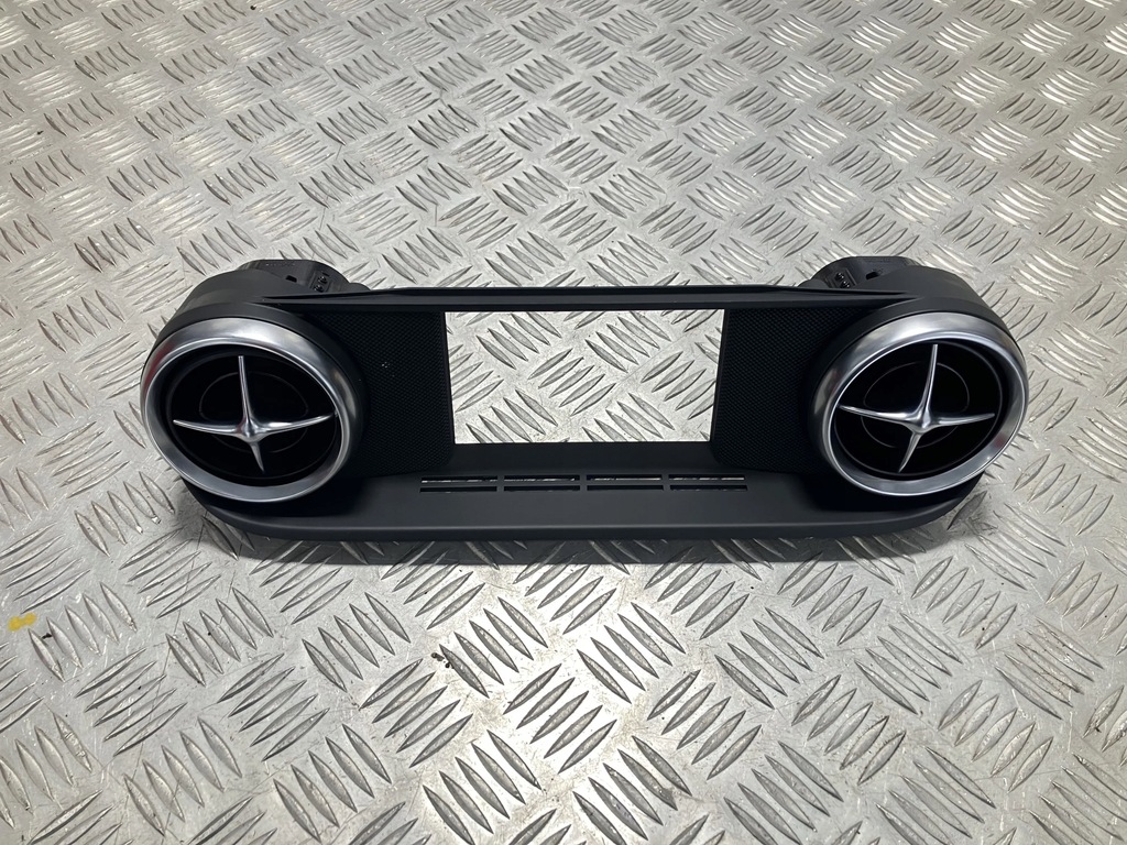 фото №1, Решітка обдув кондиціонера mercedes slk r172 1.8 cgi