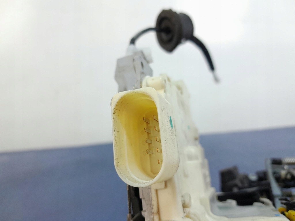 фото №7, Audi a8 d3 lift замок двері перед лівий 4e1837015e