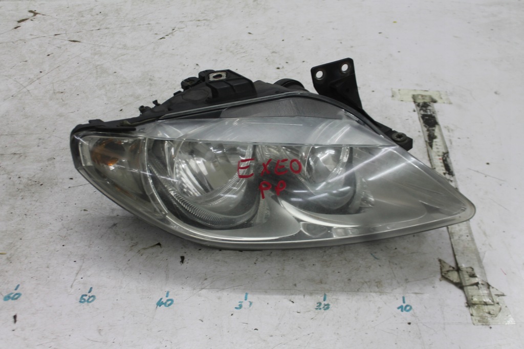 фото №1, Лампа правый перед передняя seat exeo 08-10 anglik