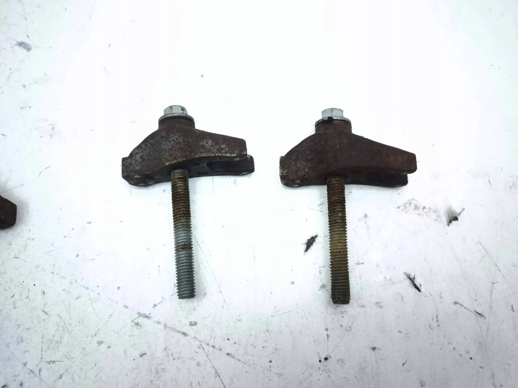 фото №7, Chrysler grand voyager v 2011 комплект кронштейн / крепления форсунки