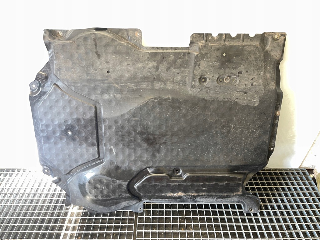 фото №1, Mercdes w212 захист плита pod двигун a2125202723