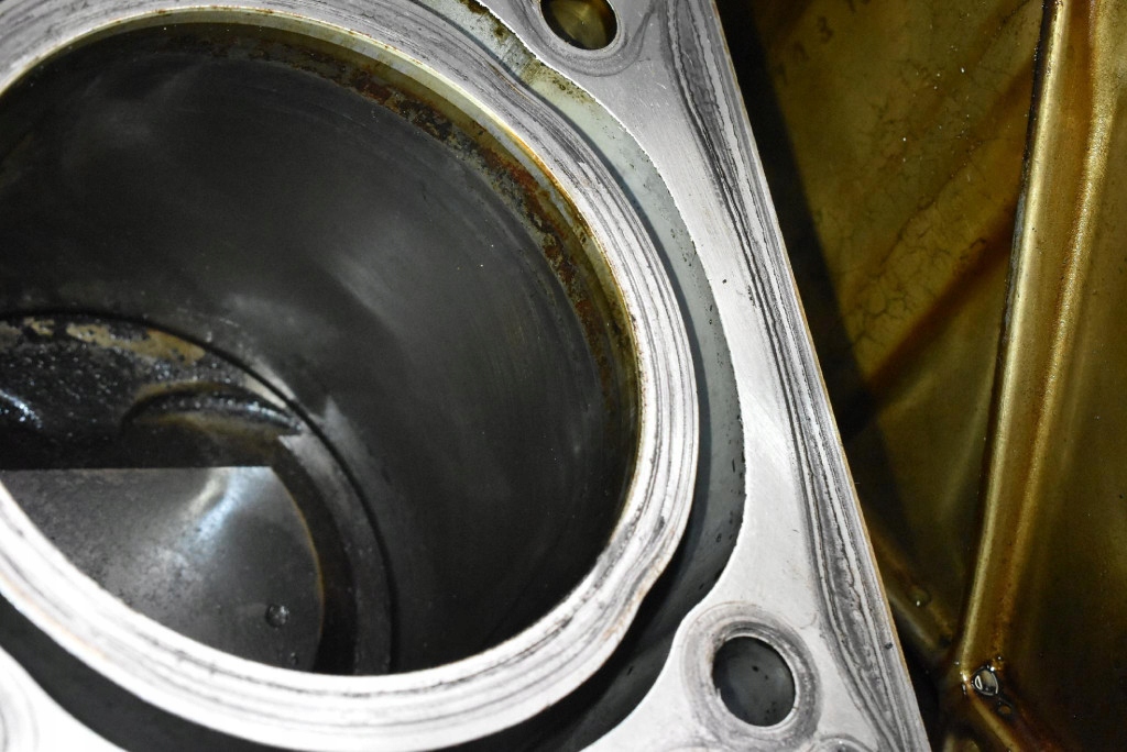 Блок низ  двигуна wał 4b10 mitsubishi lancer 8 viii 1.8 mivec 143 km 07-16 Зі Шроту