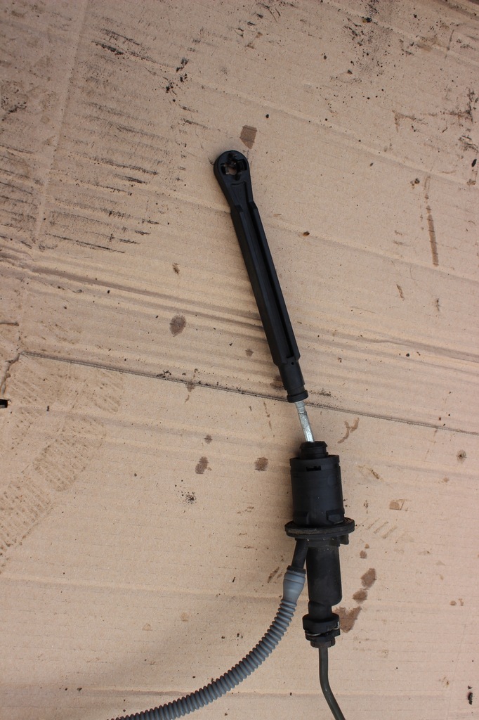 фото №1, Цилиндр сцепления peugeot 307 1,6