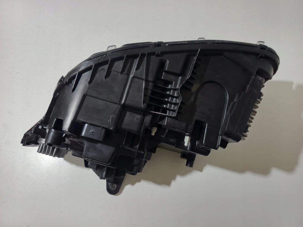 Volvo xc90 2 2020+ рестайлинг  фара правый перед америка mid led повреждённая 31655177 Киев