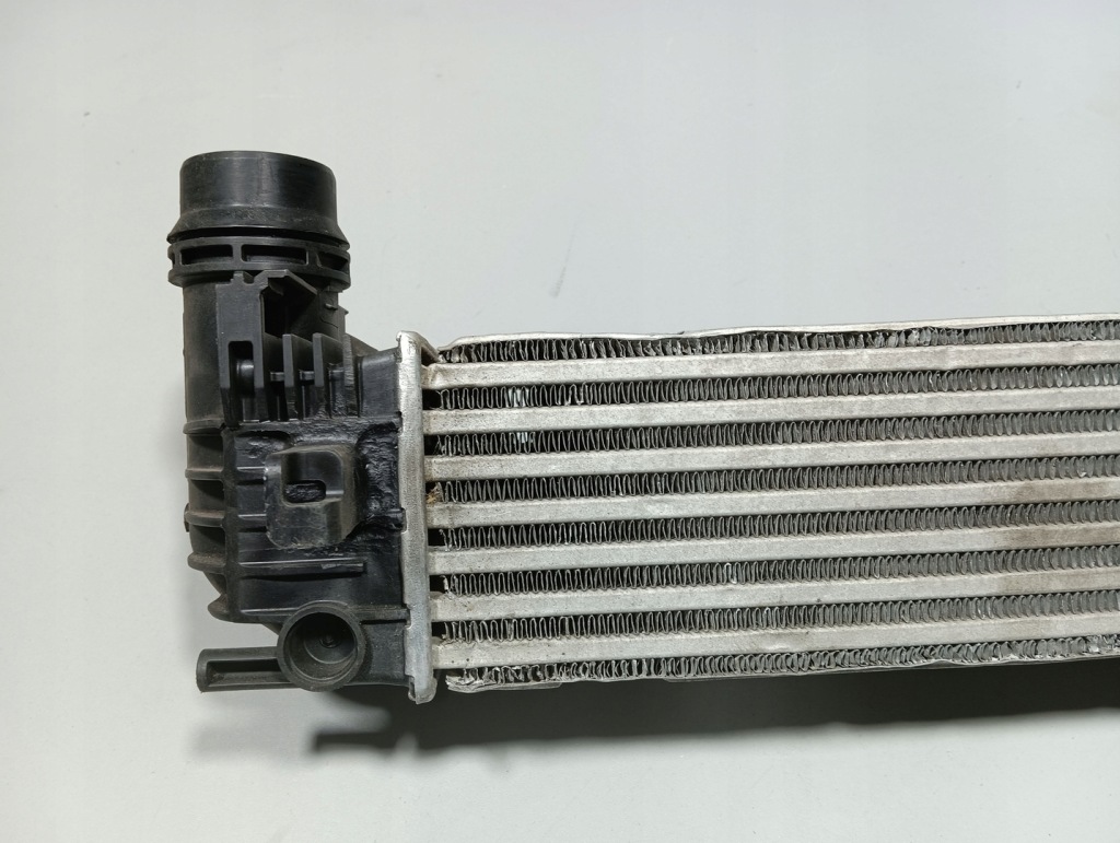 Интеркулер renult megane 3 144968116r Оригинал