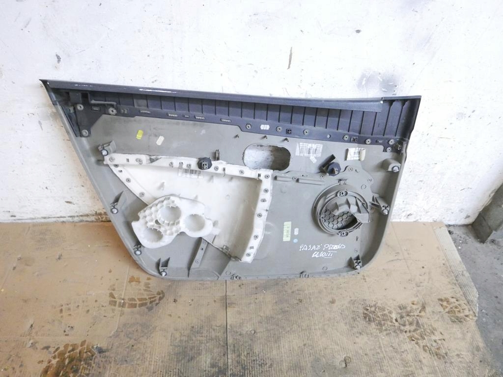 фото №9, Обивка обшивка правый перед renault clio iii phi