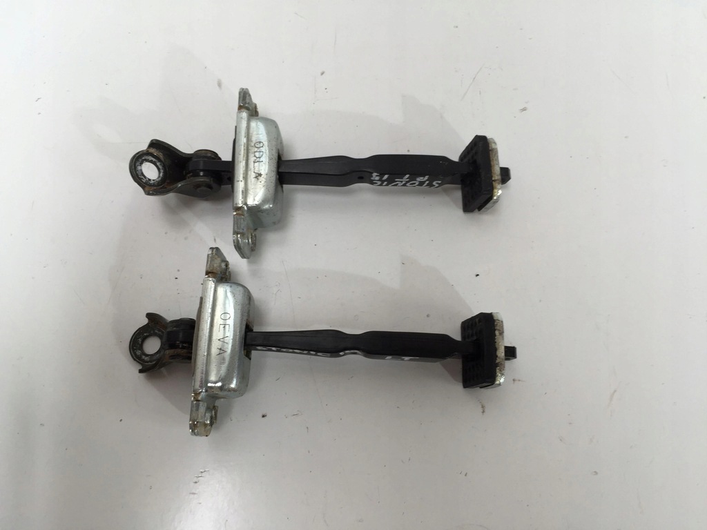 фото №1, Kia stonic 2020 ограничитель дверь задняя